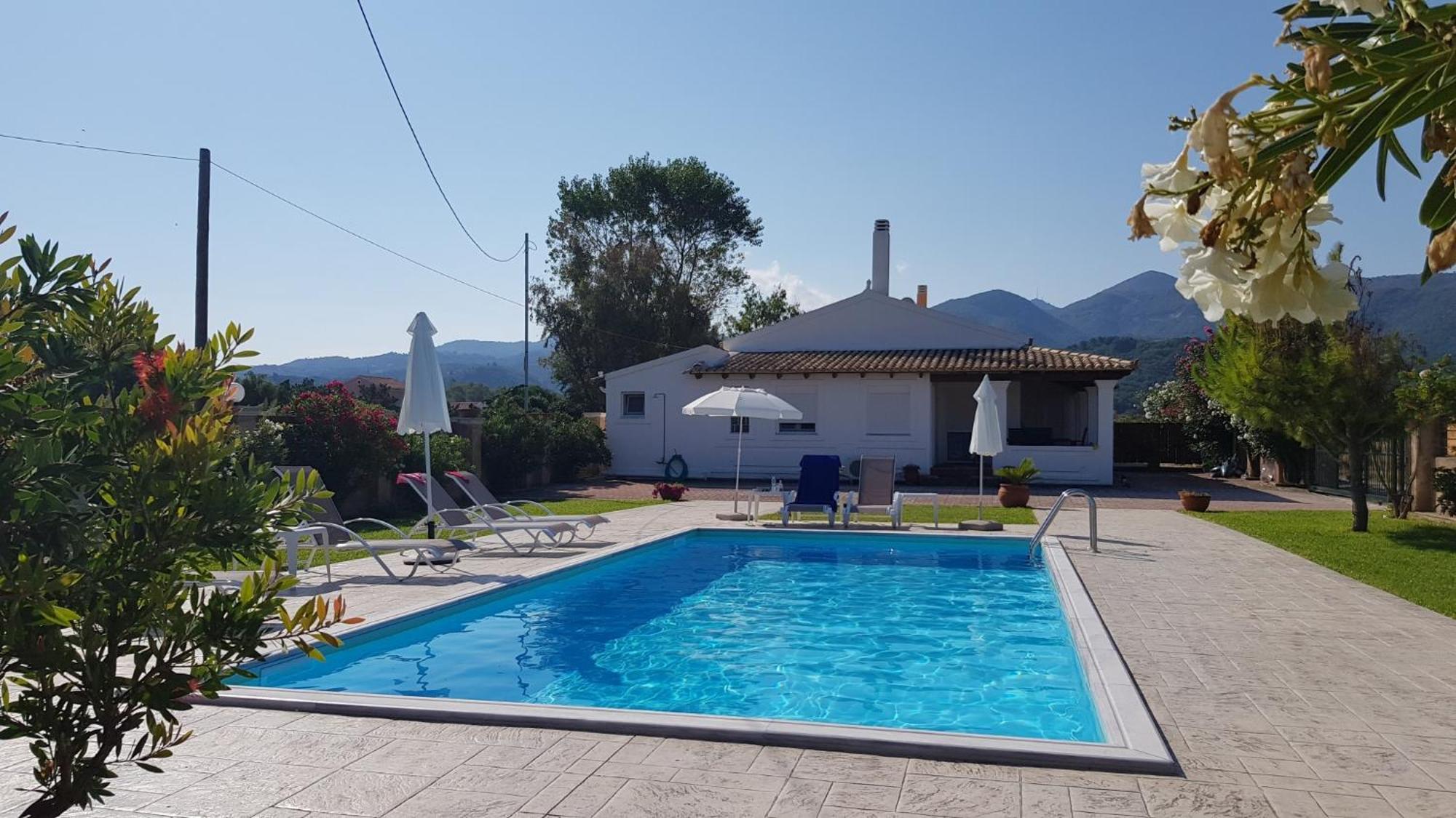 Almyra Beach House Corfu Almiros Beach 外观 照片